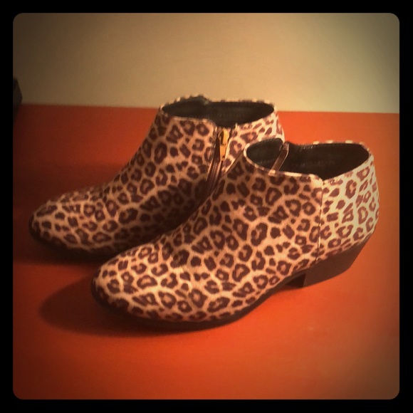 Soda leopard booties Clearance